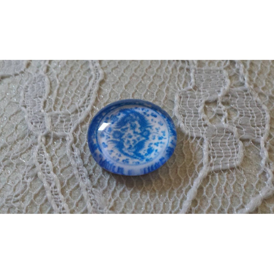 round glass cabochon 12mm blue flower 018 