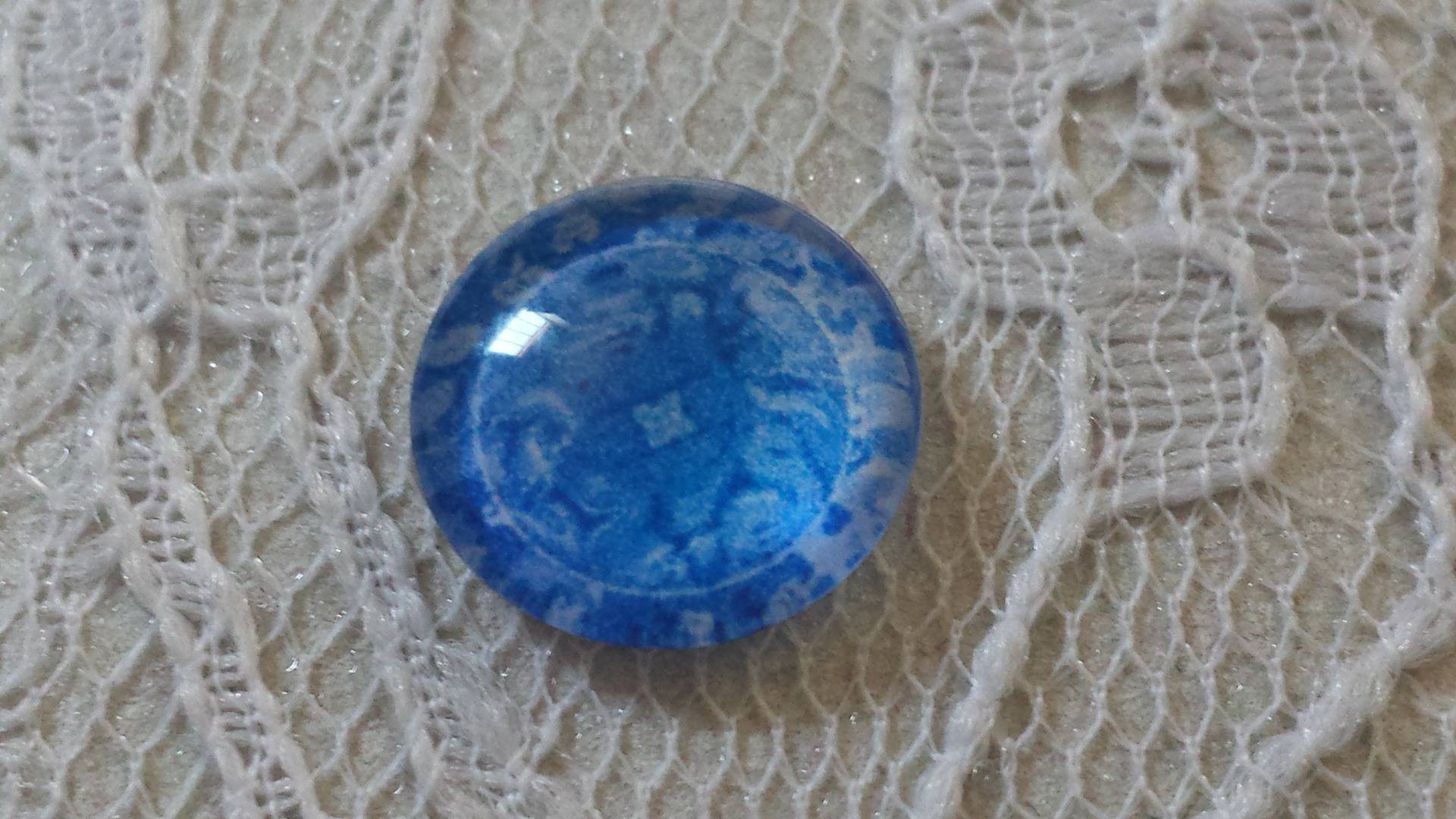 round glass cabochon 12mm blue flower 015 