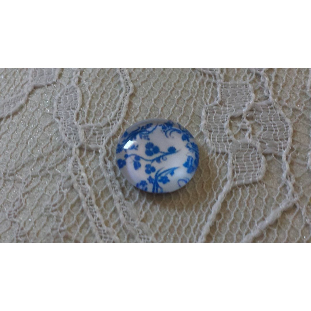 round glass cabochon 12mm blue flower 011 