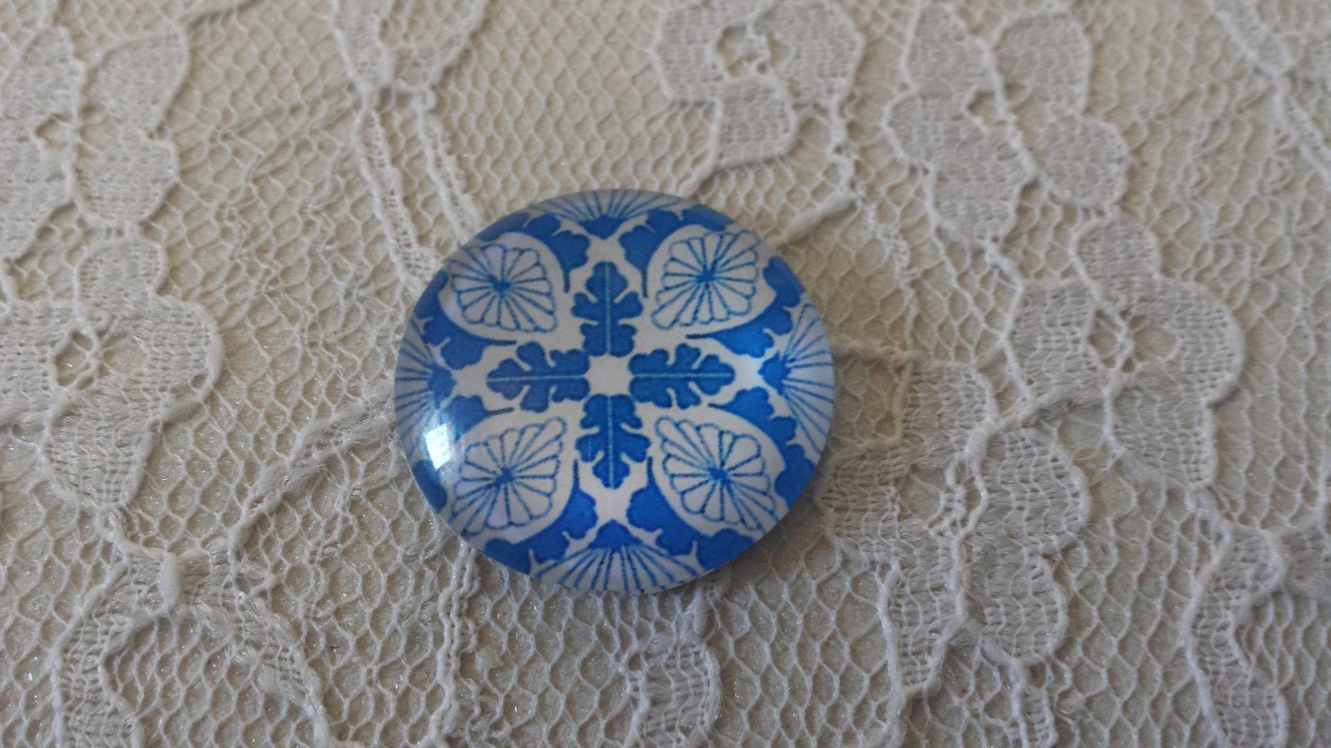 round glass cabochon 25mm flower 034 