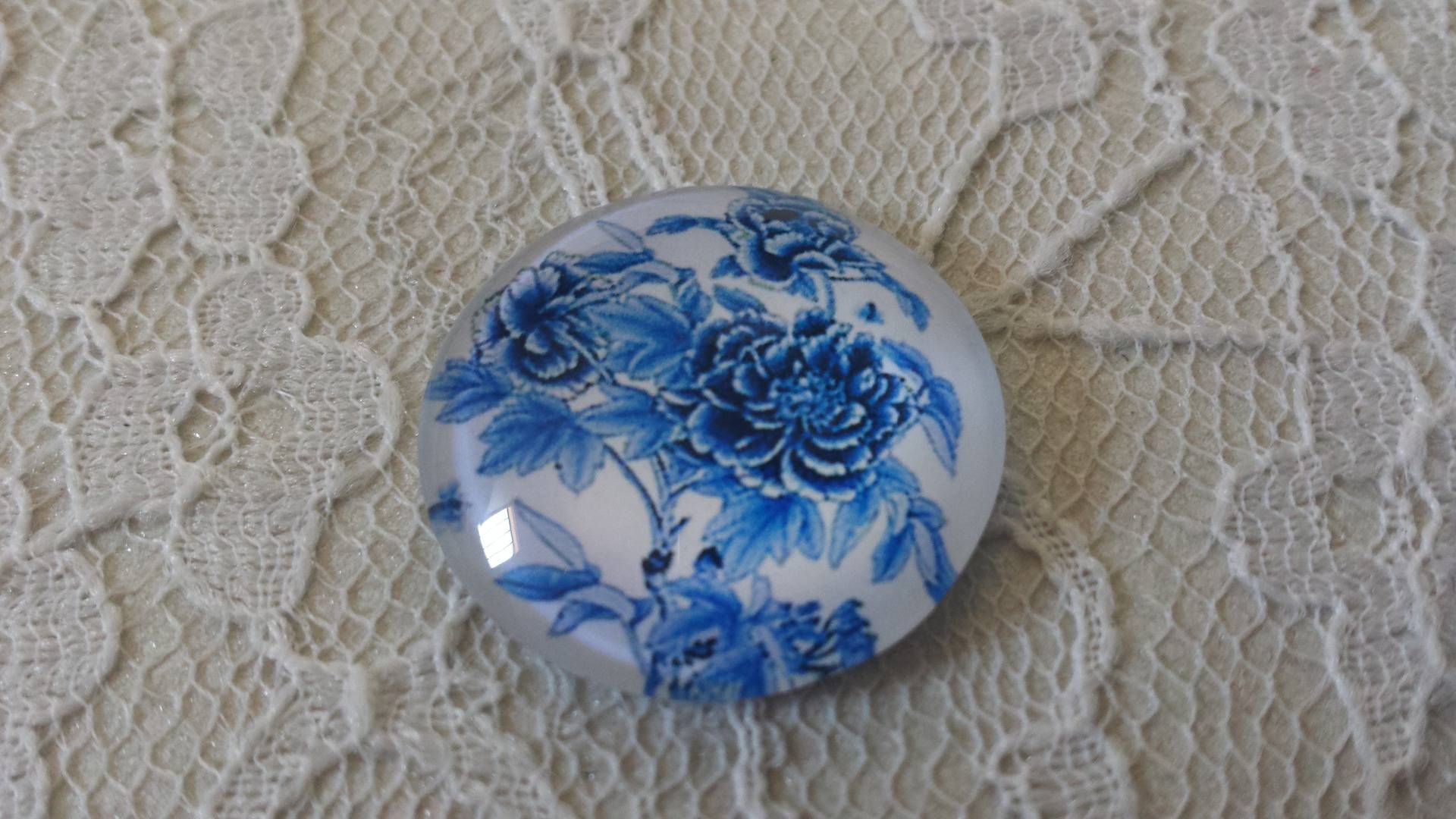 round glass cabochon 25mm flower 024 