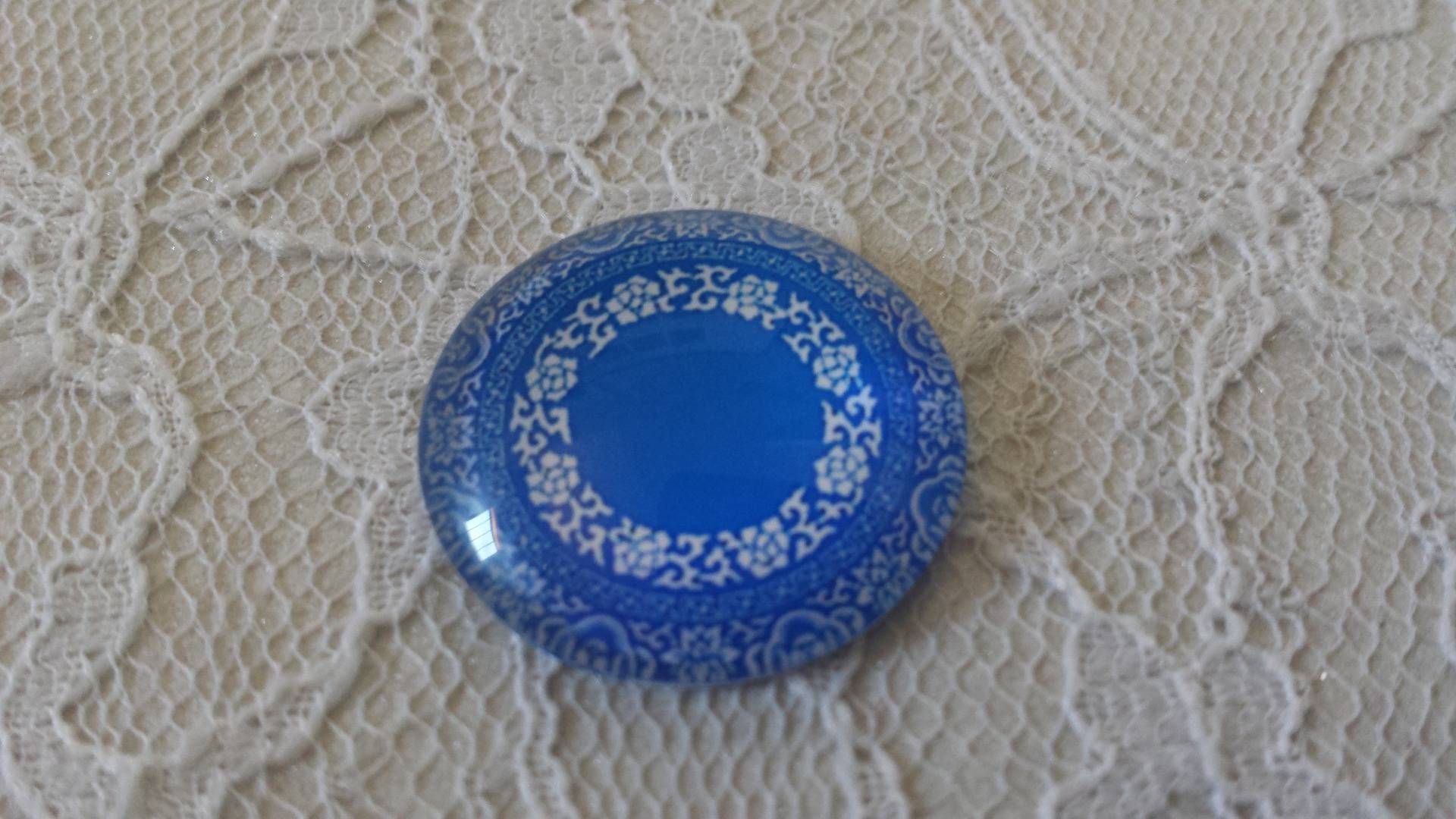 round glass cabochon 25mm flower 017 