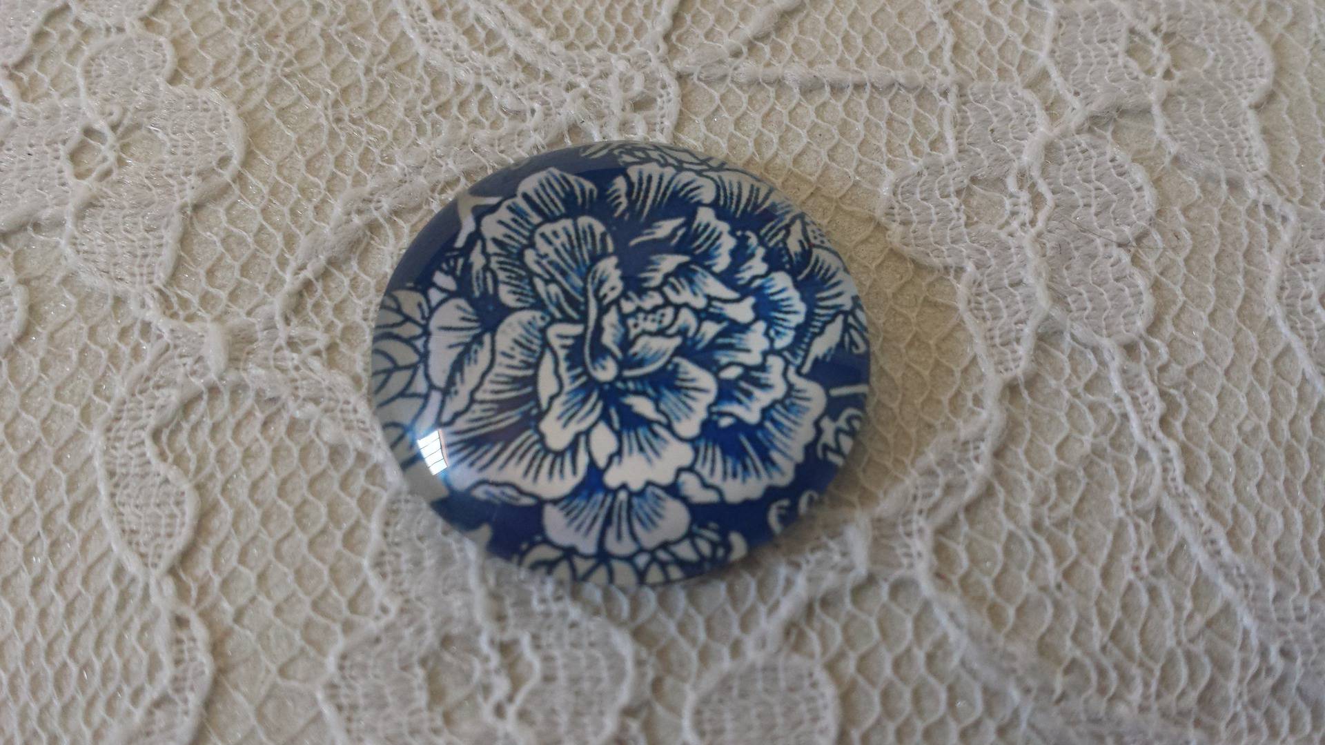 round glass cabochon 25mm flower 015 