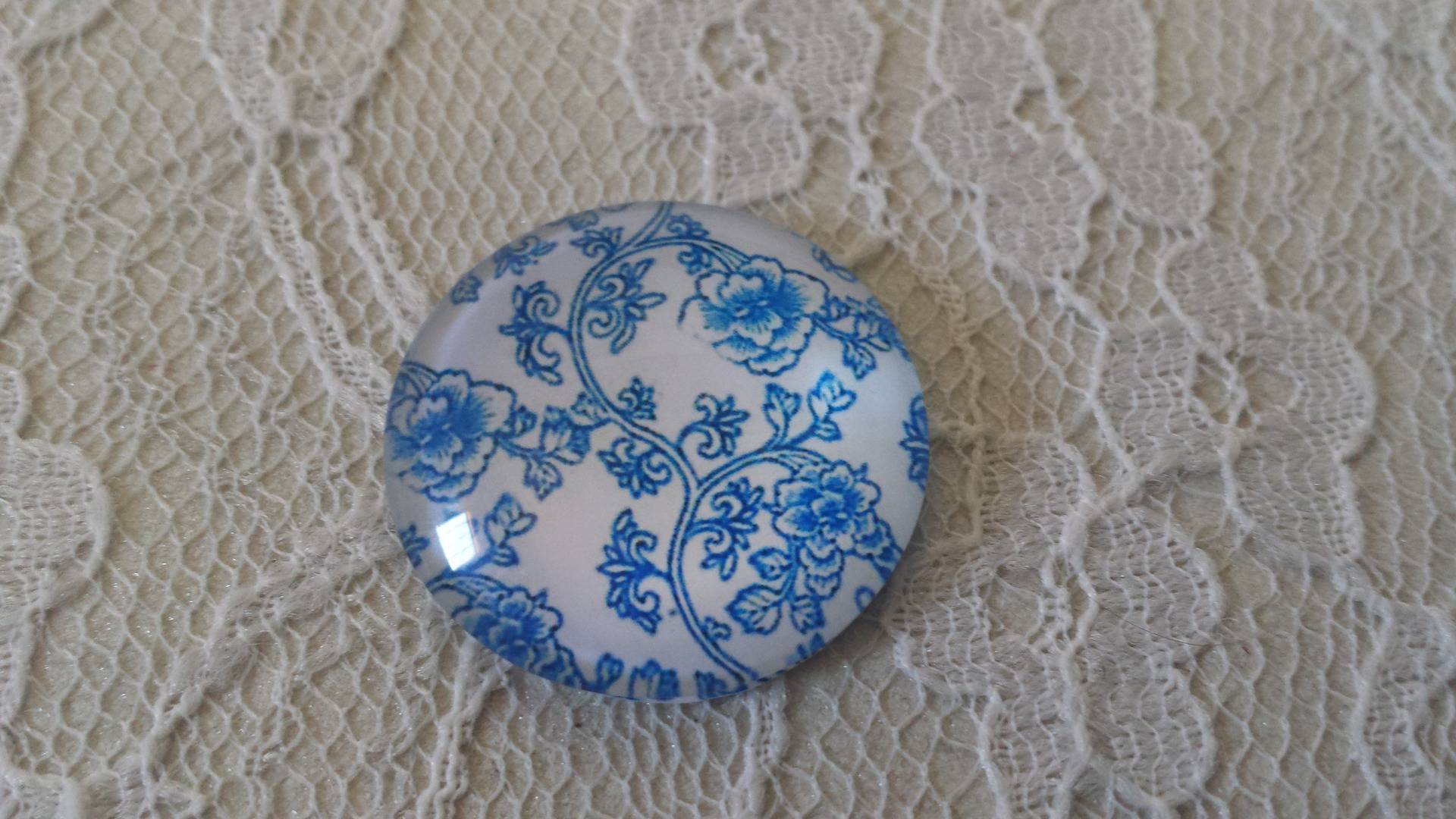 round glass cabochon 25mm flower 014 