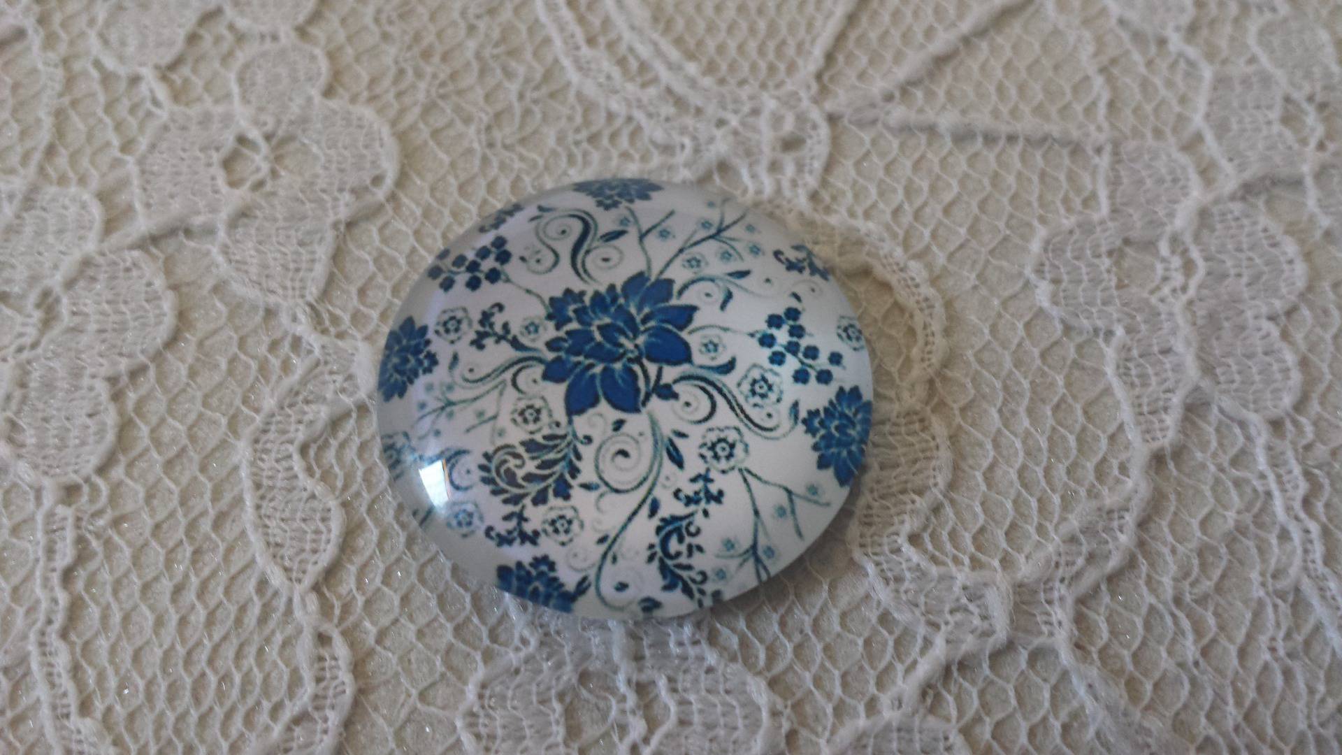 round glass cabochon 25mm flower 009 