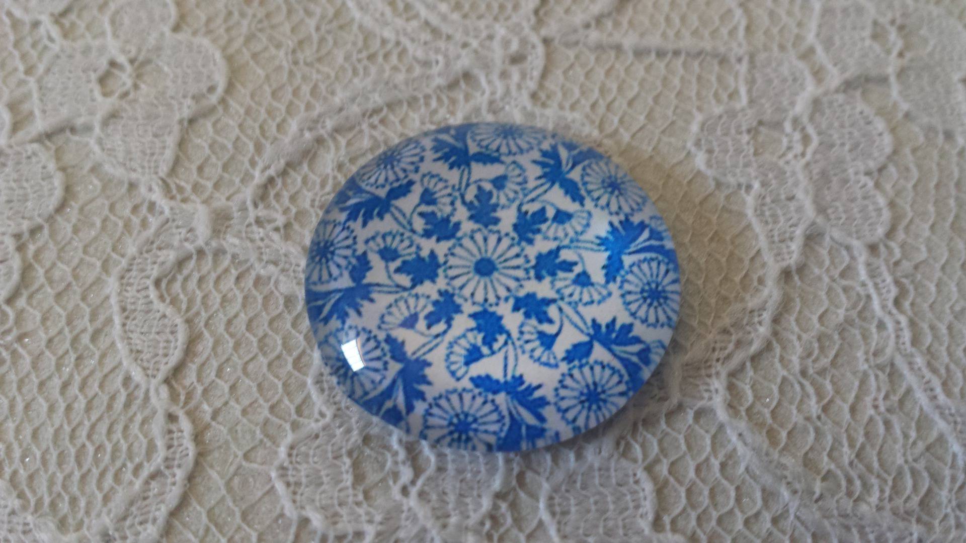 round glass cabochon 25mm flower 006 