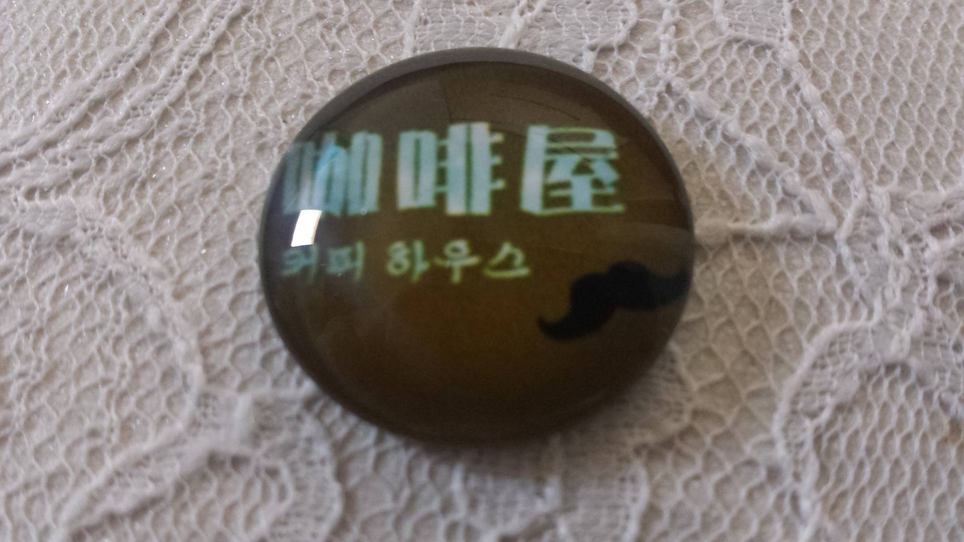 round glass cabochon 25mm moustache 042 