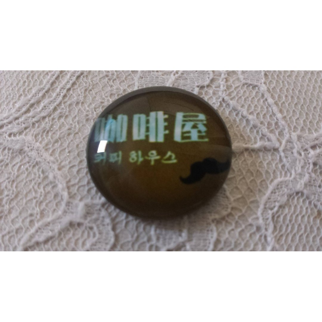 round glass cabochon 25mm moustache 042 