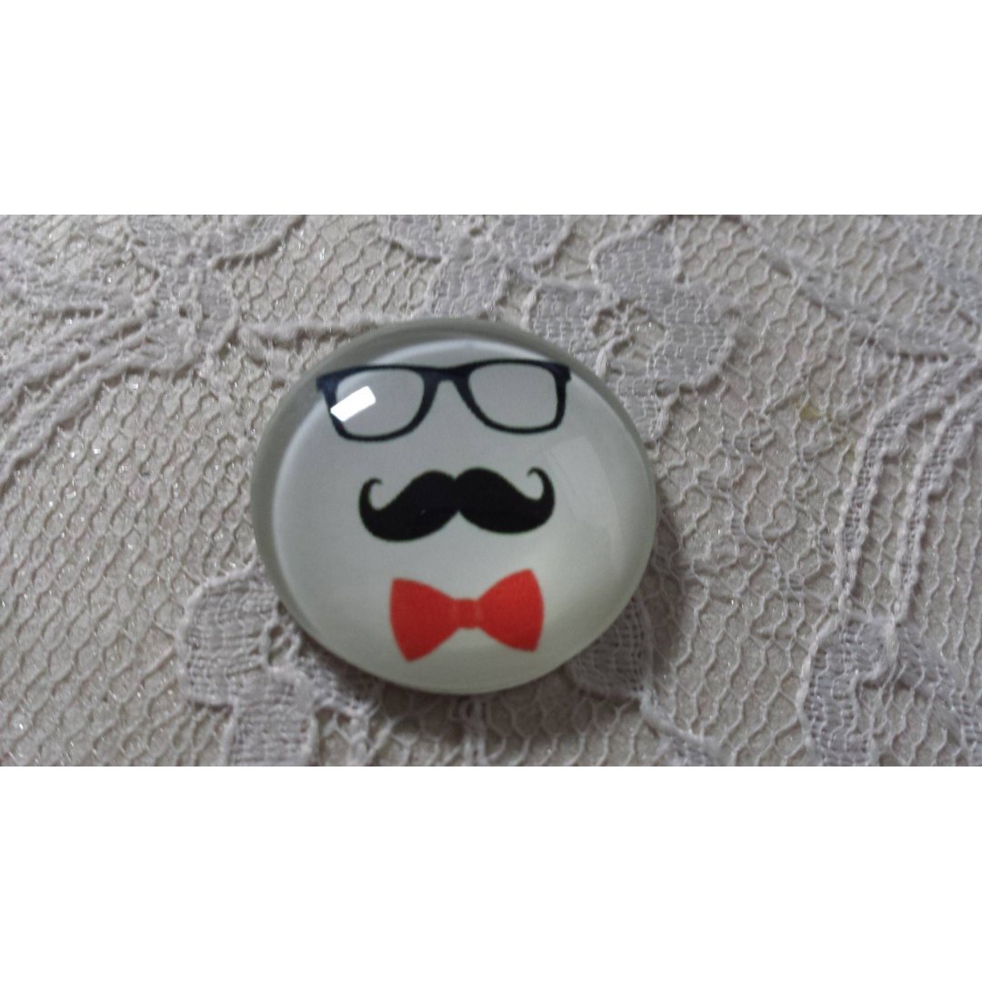 round glass cabochon 25mm moustache 014 