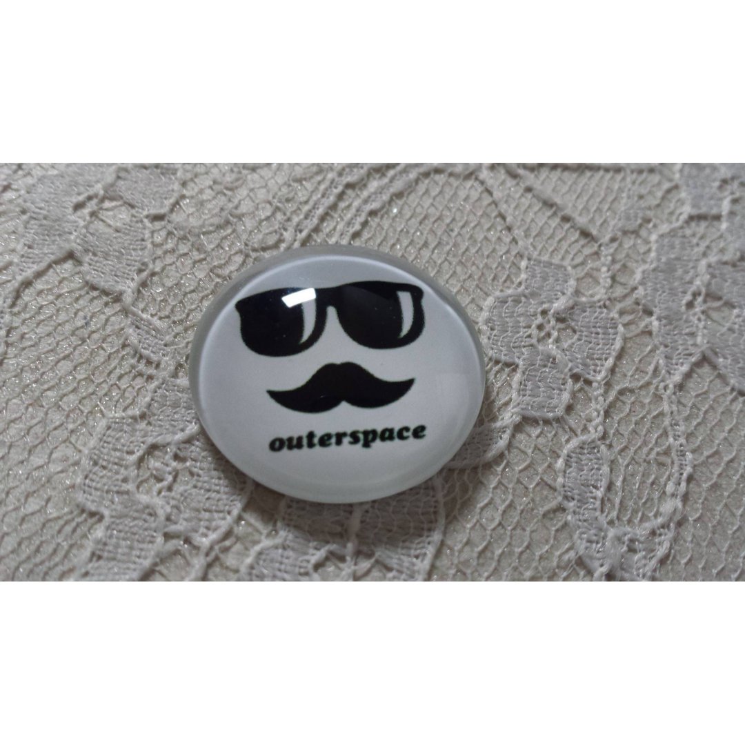 round glass cabochon 25mm moustache 013 