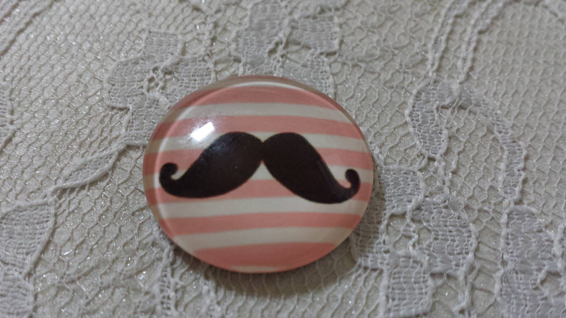 round glass cabochon 25mm moustache 002 