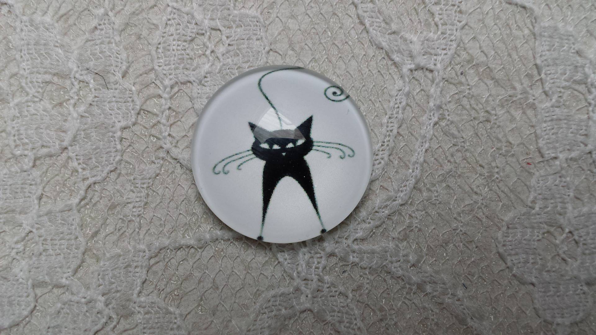 round glass cabochon 25mm cat 018 