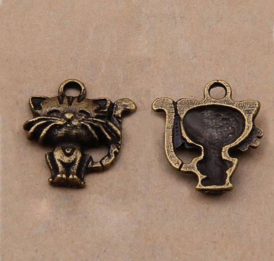 set of 5 bronze metal cat charms-No. 01 Cat Pendant 