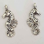 Seahorse charm N°02