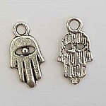 Hamsa hand shape charm N°01