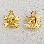 Skull and crossbones charm N°15