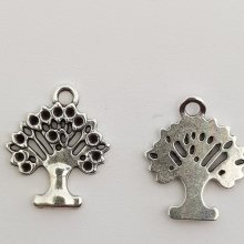 Tree Charm N°01