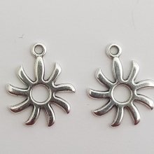 Sun Charm N°03