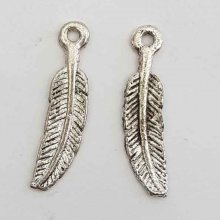 Feather Charm N°01