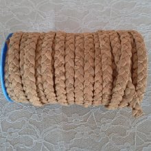 Flat braided cork of 10 mm by 20 cm.