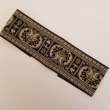 Fancy ribbon N°009 by 22 cm.