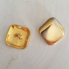 Golden Button N°08 of 22 mm Square