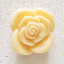 Synthetic Flower 37 mm N°06-04 Ivory