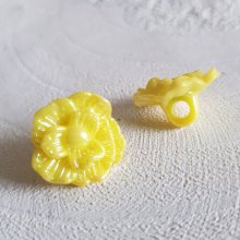 Fancy buttons, children, babies Flower pattern N°02-07 Yellow