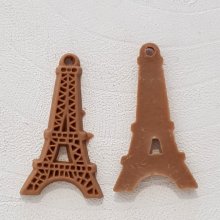 Brown resin Eiffel Tower pendant charm