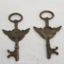 Key Charm N°05 Bronze