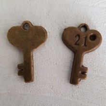 Key Charm N°15 Bronze