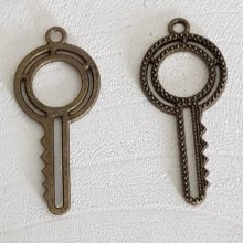 Key Charm N°26 Bronze