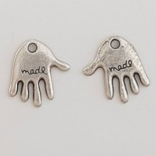 Hand Charm "MADE "N°05 Silver