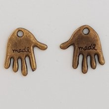 Hand Charm "MADE "N°05 Bronze