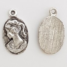 Woman Cameo Charm N°01 Silver
