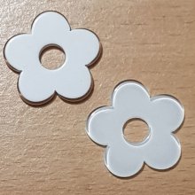 Synthetic Flower 27 mm White