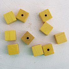 10 Wooden Beads Cube / Square 10 mm Yellow