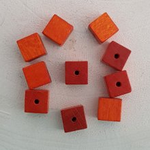 10 Wooden Beads Cube / Square 10 mm Orange