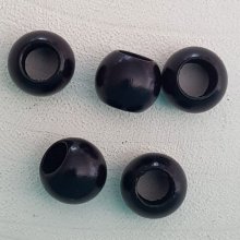 5 Wooden Beads Round 14/11 mm Black
