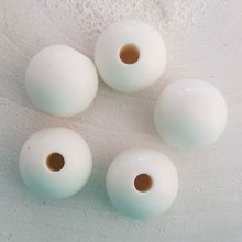 10 Round Beads 20/18 mm N°01