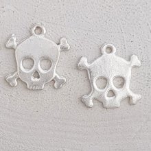 Skull and crossbones charm N°14