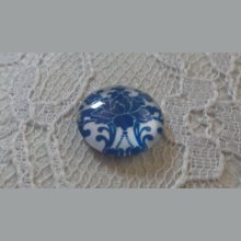 round glass cabochon 12mm blue flower 024 