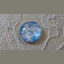 round glass cabochon 12mm blue flower 014 