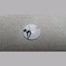 round glass cabochon 10mm cat 006 