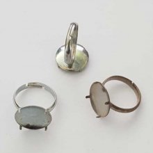 Adjustable ring support with silver 4 claws plate N°03