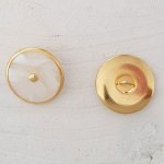 23 mm Round Gold Button N°09