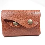 Retro wallet in grained cow leather in hazelnut color