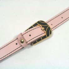 Ceinture cuir pour Elle, cuir de vachette lisse coloris rose.