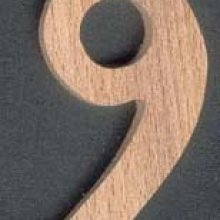 Number 9 ht 8cm in wood to paint to stick