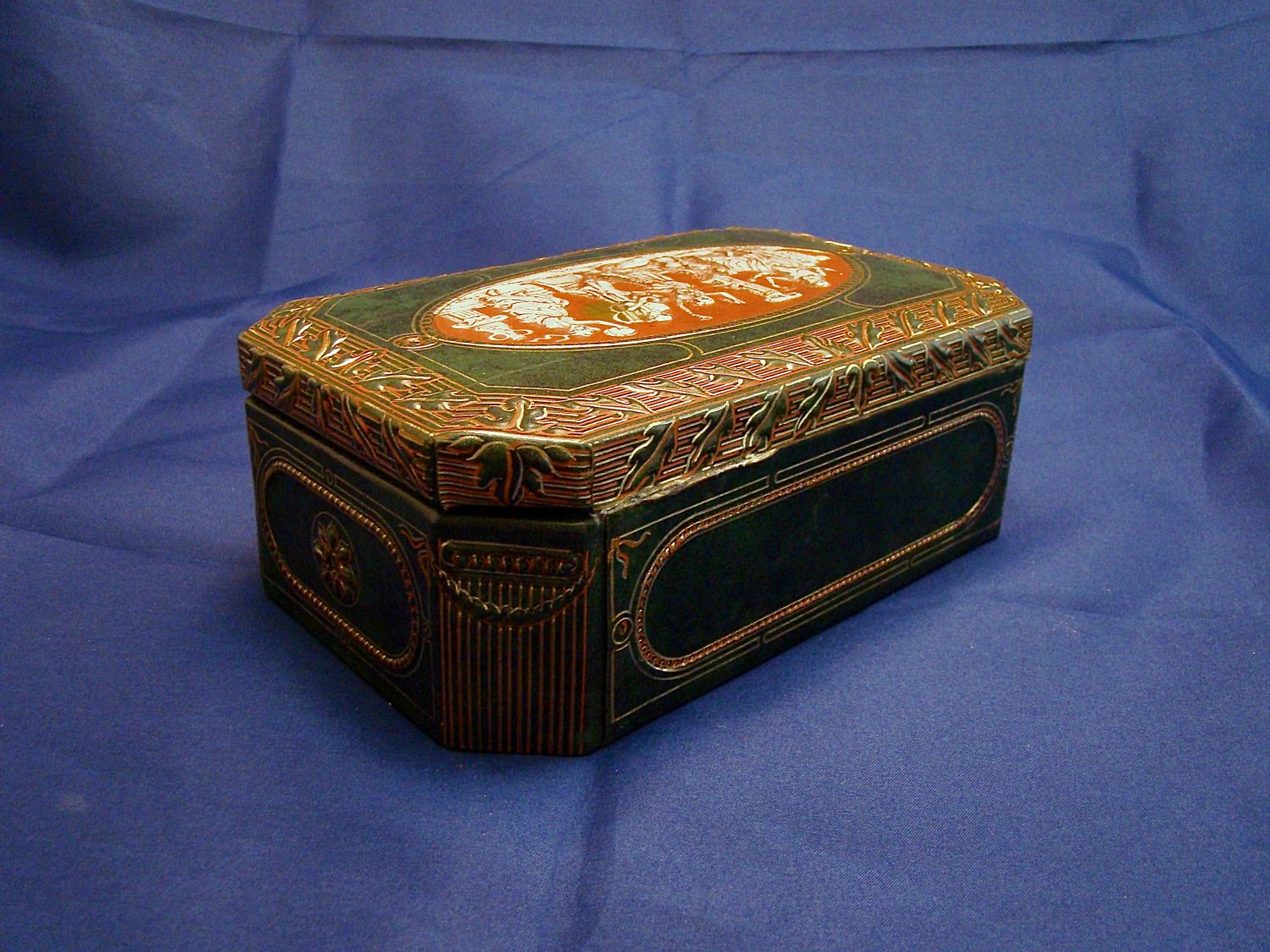 Vintage Jewelry Box with lock